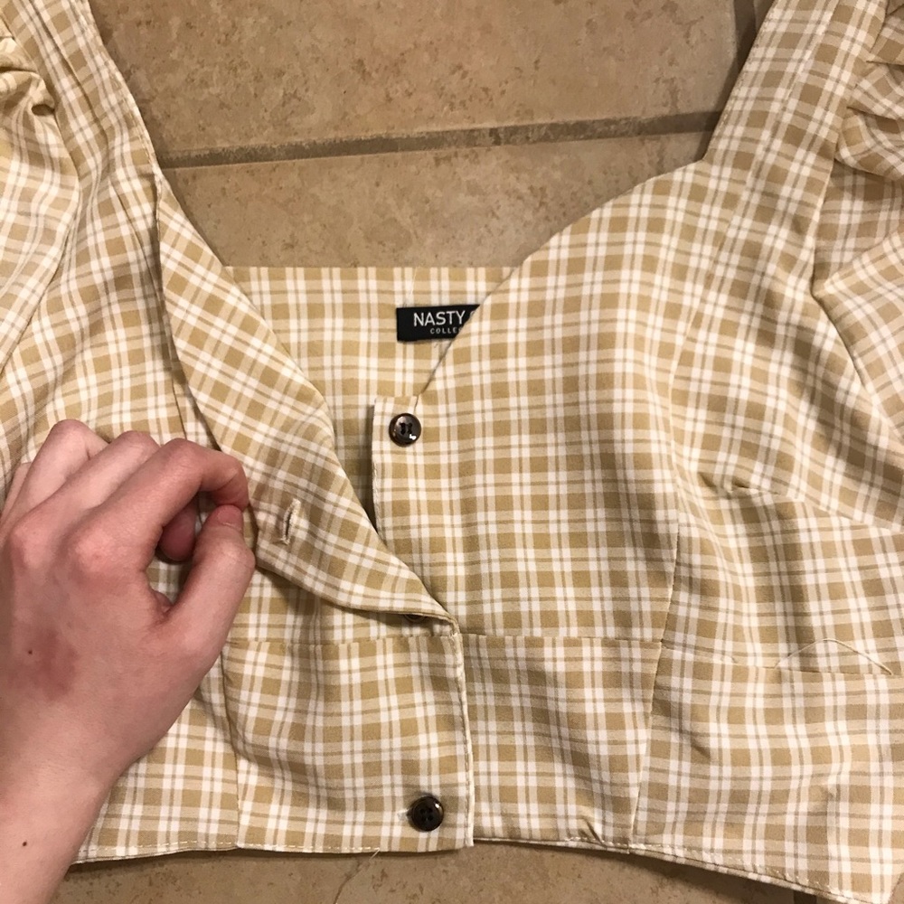 Nasty-gal “on the grid” cropped blouse